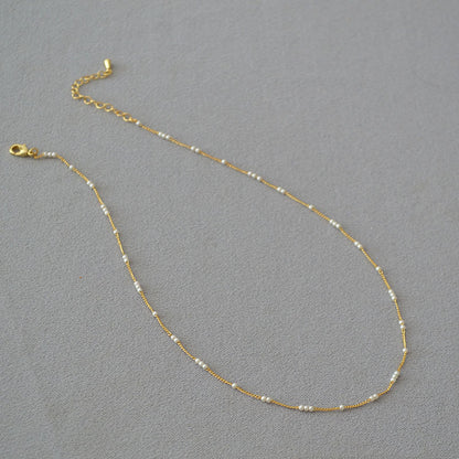 Romantic Gold Necklace for Special Moments