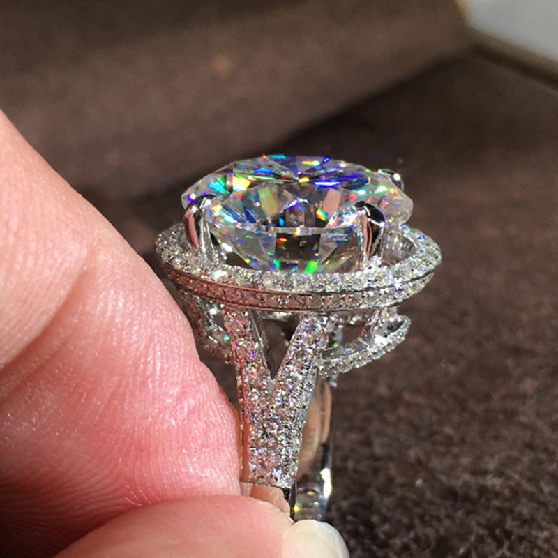 Classic Ring with Timeless Appeal