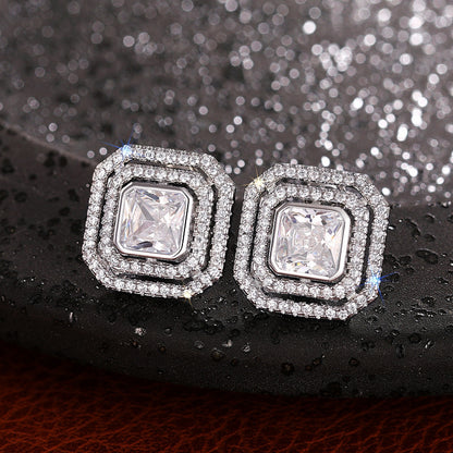 Charming Earring for Any Occasion