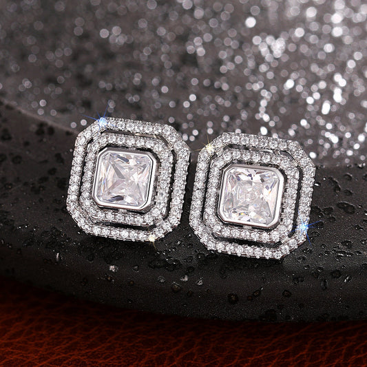 Charming Earring for Any Occasion