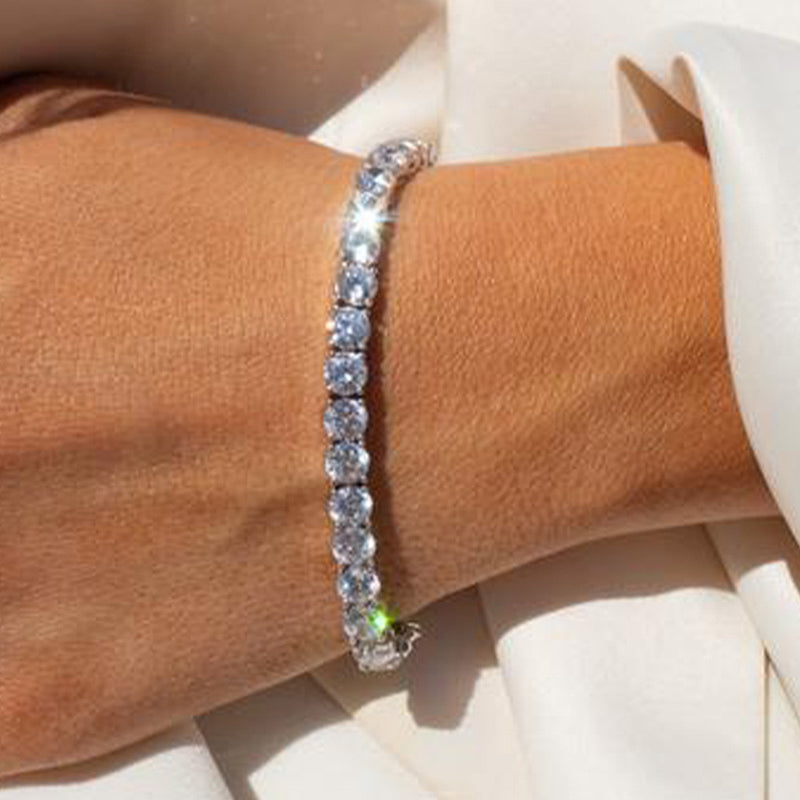 Charming Bracelet for Any Occasion