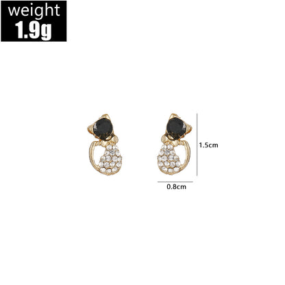 Elegant Gold Earring for Every Occasion