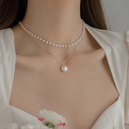 Classic Pearl Necklace with Timeless Appeal