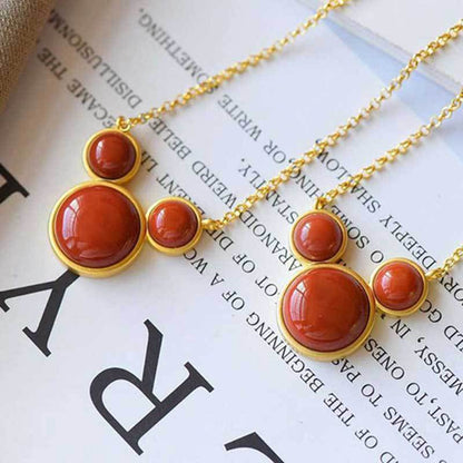 Charming Silver Necklace for Any Occasion