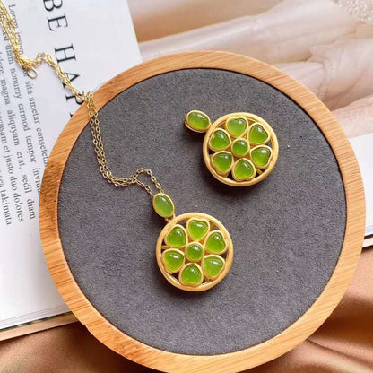 Charming Gold Necklace for Any Occasion