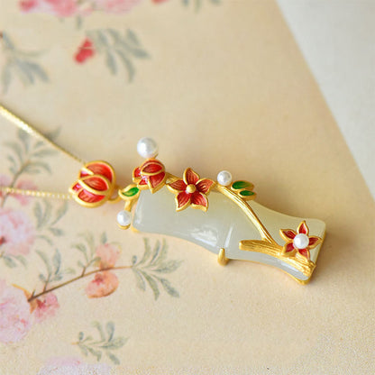 Stunning Silver Necklace for Daily Wear
