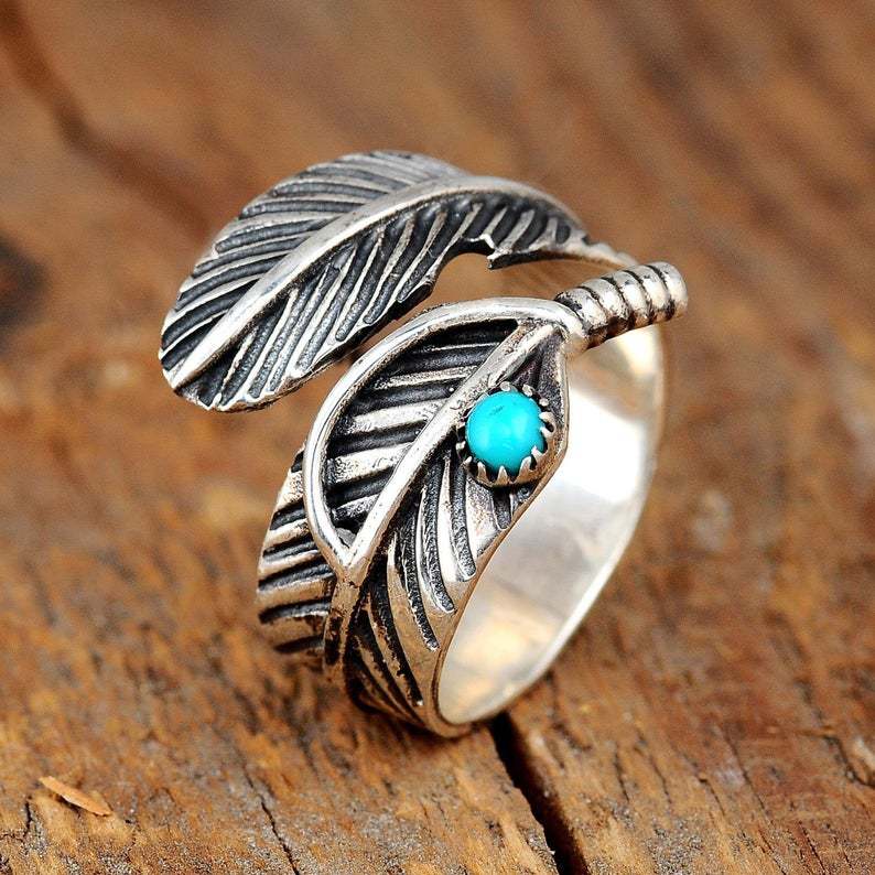 Charming Silver Ring for Any Occasion