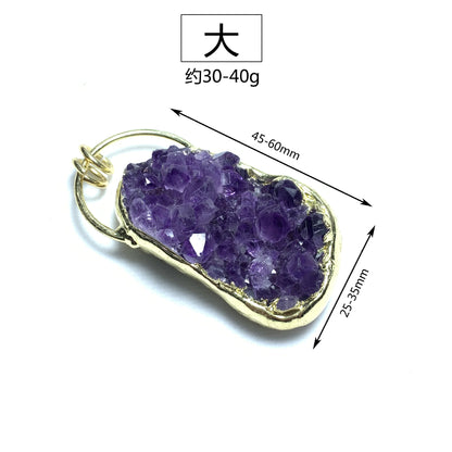 Beautiful Gold Pendant with Unique Style
