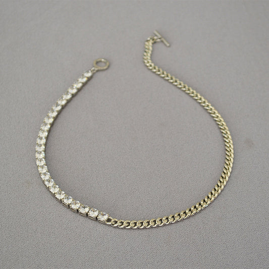 Romantic Gold Necklace for Special Moments