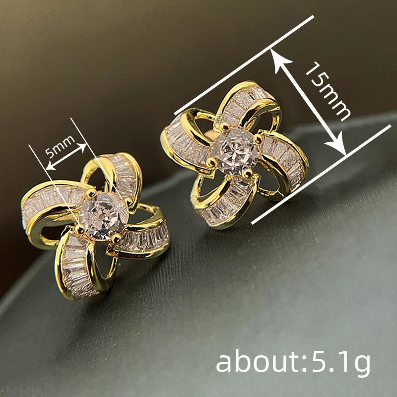Elegant Earring for Every Occasion