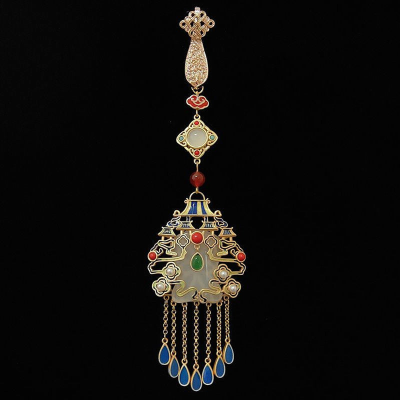 Classic Pendant with Timeless Appeal