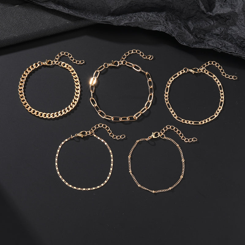 Classic Gold Bracelet with Timeless Appeal