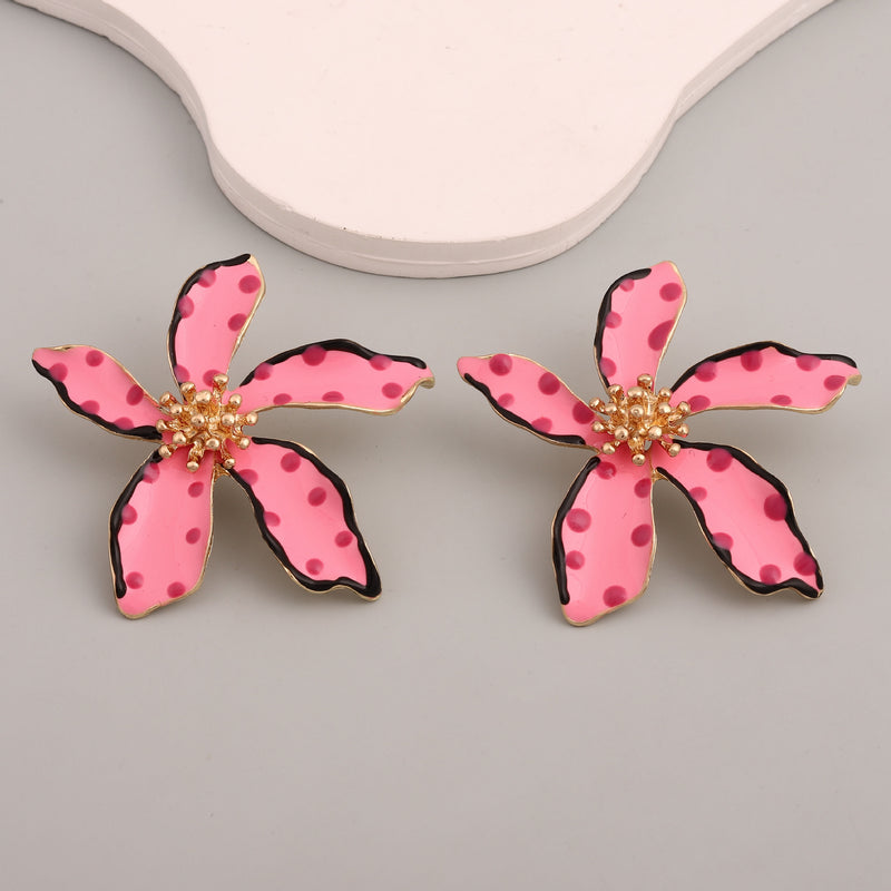 Stunning Earring for Daily Wear