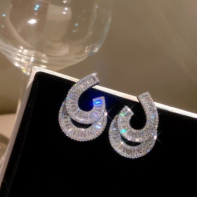 Elegant Earring for Every Occasion