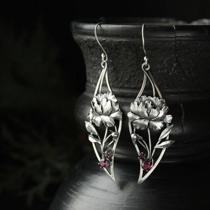 Elegant Silver Earring for Every Occasion