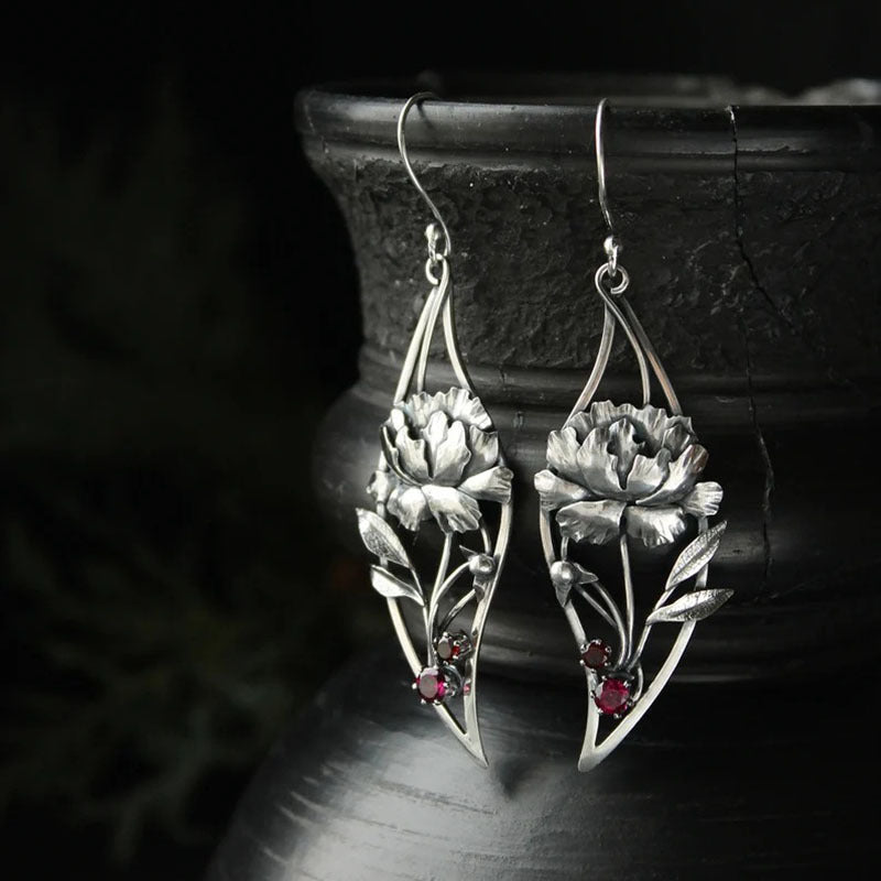 Elegant Silver Earring for Every Occasion