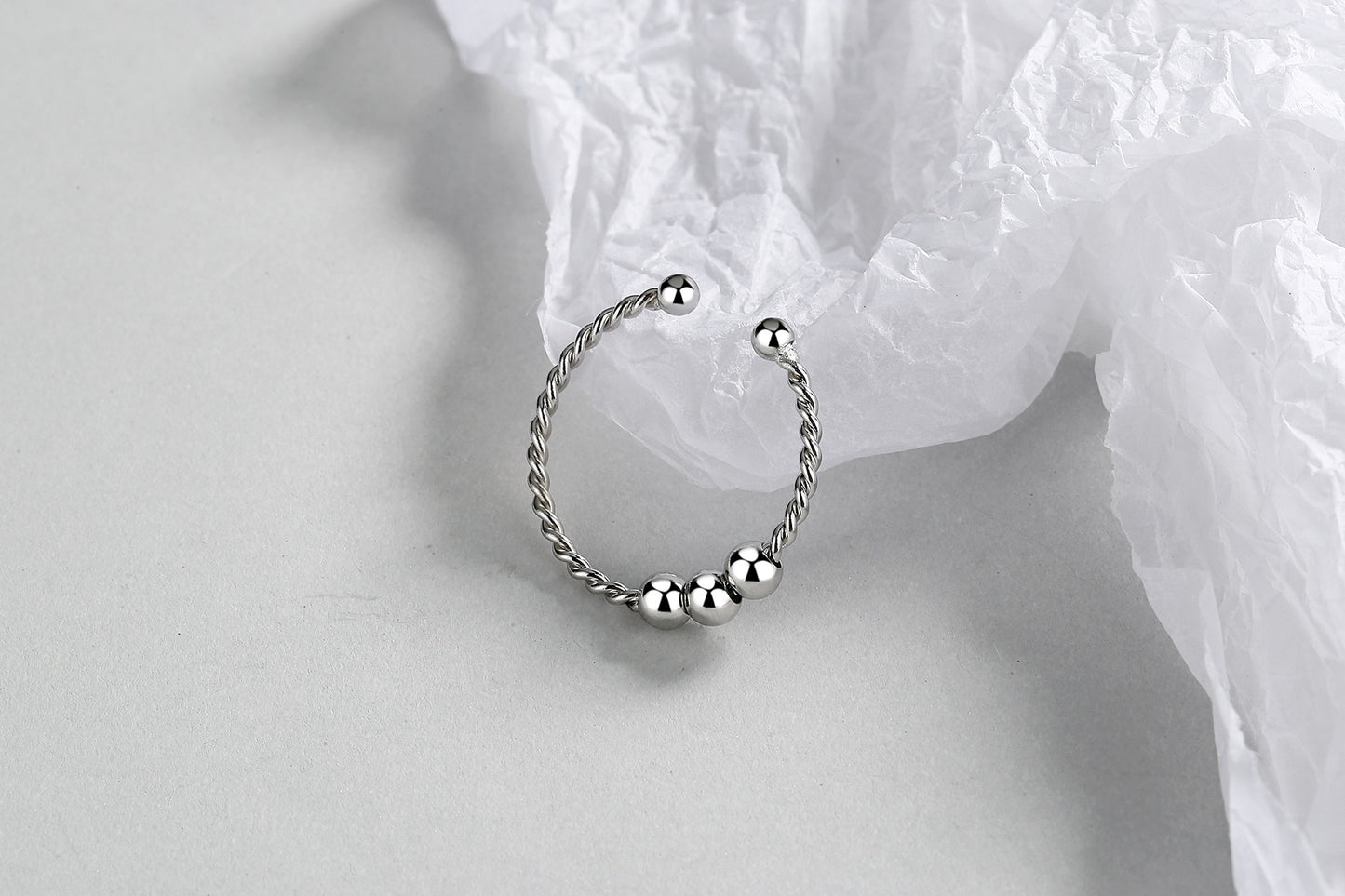 Romantic Gold Ring for Special Moments