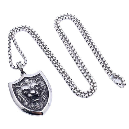 Charming Pendant for Any Occasion