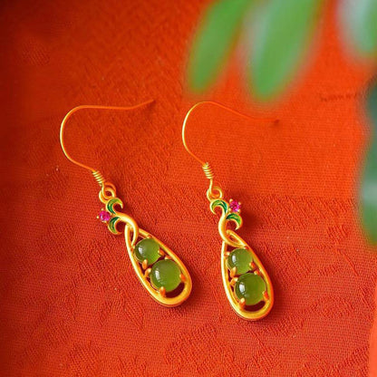 Romantic Gold Earring for Special Moments