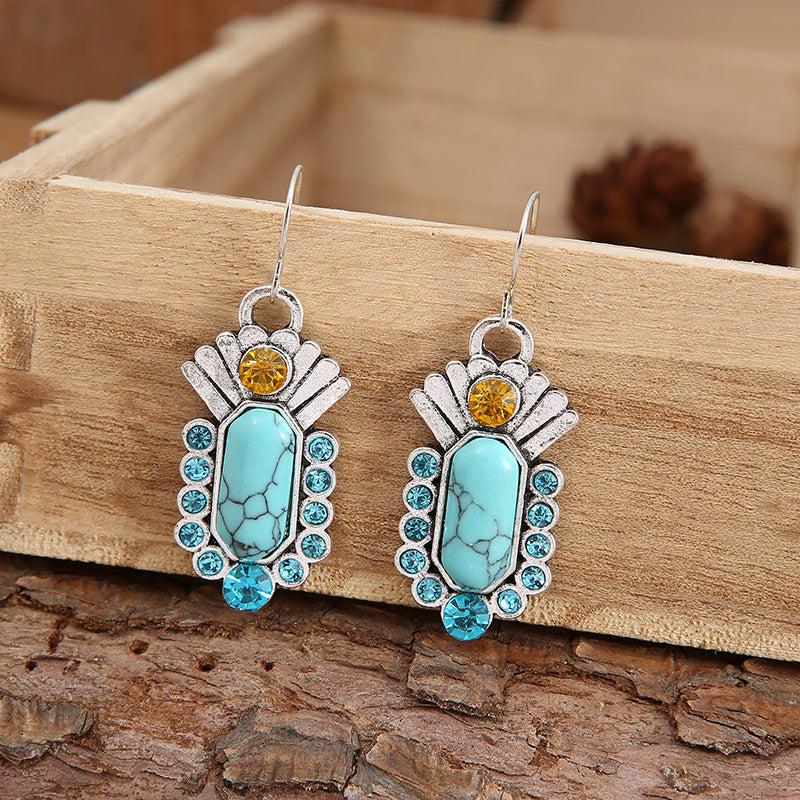 Beautiful Silver Earring with Unique Style