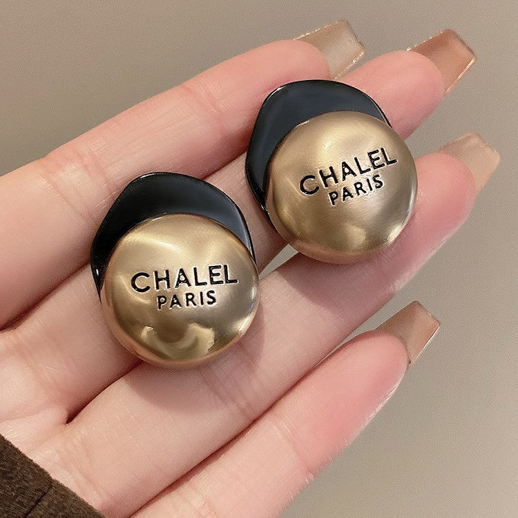 Delicate Artisan Gold Earring