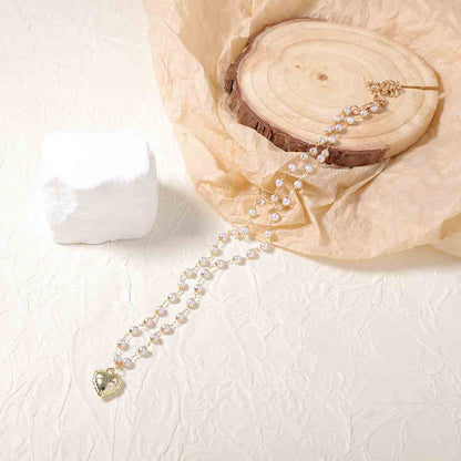 Beautiful Pearl Necklace with Unique Style