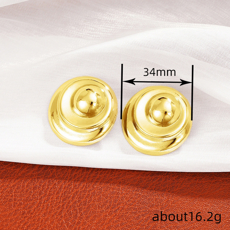 Classic Earring with Timeless Appeal