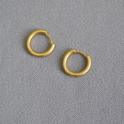 Beautiful Gold Earring with Unique Style