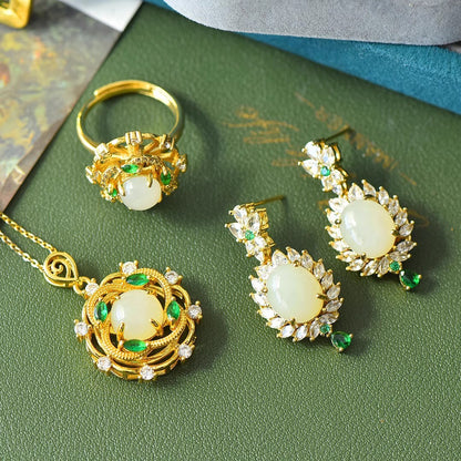 Romantic Gold Earring for Special Moments