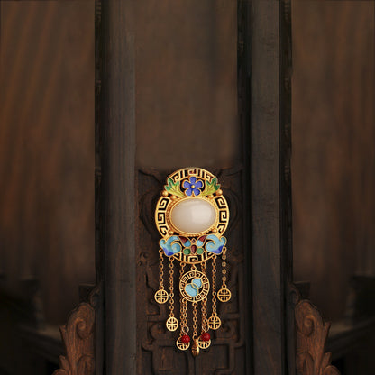 Beautiful Gold Pendant with Unique Style