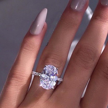 Romantic Gold Ring for Special Moments