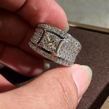 Charming Piece for Any Occasion