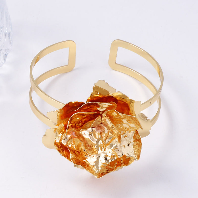 Beautiful Bracelet with Unique Style