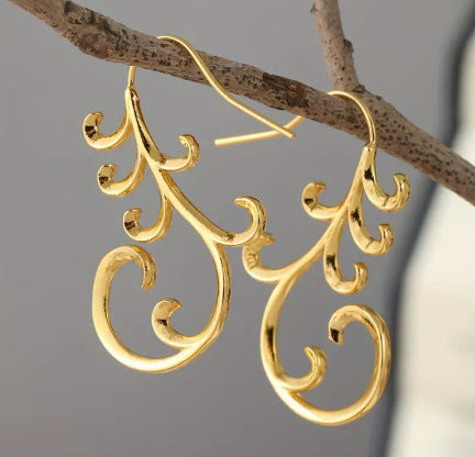 Charming Earring for Any Occasion