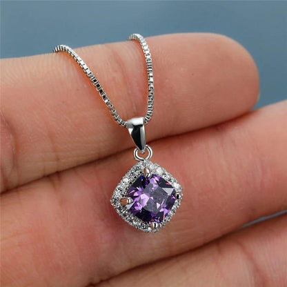 Classic Chain with Timeless Appeal