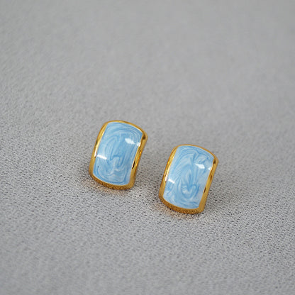 Delicate Artisan Gold Earring