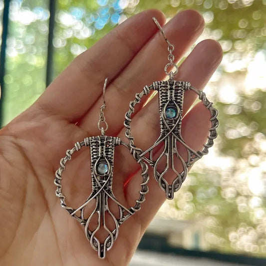 Charming Earring for Any Occasion