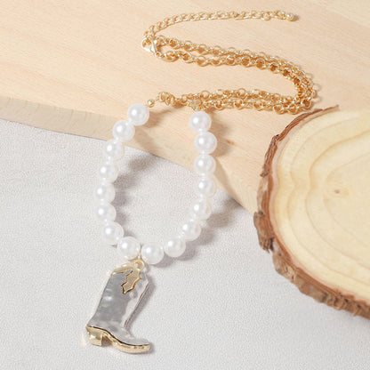 Beautiful Pearl Necklace with Unique Style