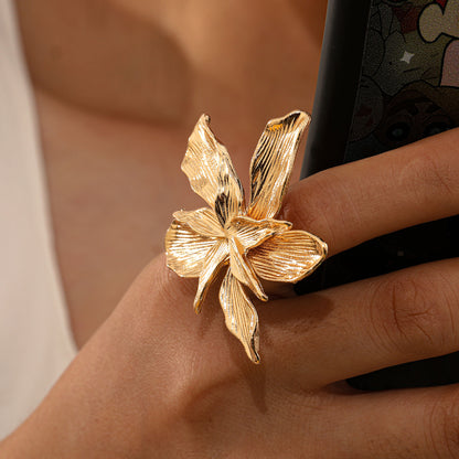 Beautiful Gold Ring with Unique Style