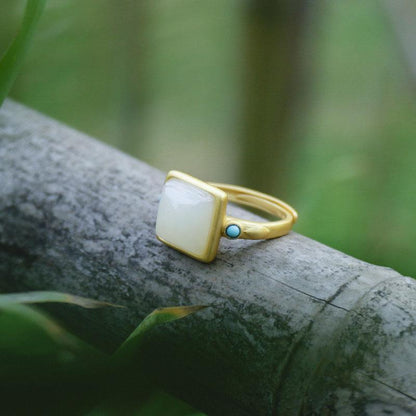 Elegant Gold Ring for Every Occasion