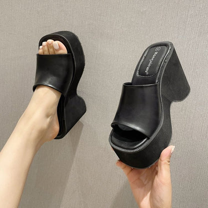 Graceful Orthopedic Sandals for Modern Look