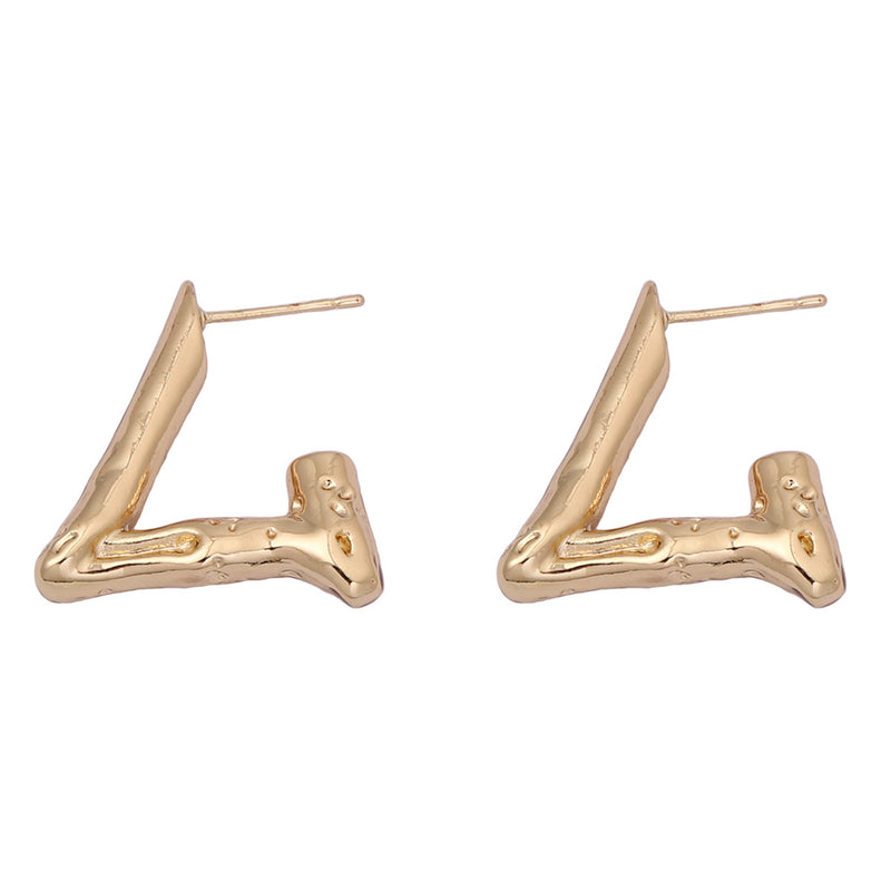 Romantic Gold Earring for Special Moments