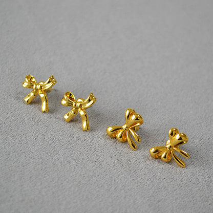 Beautiful Gold Earring with Unique Style