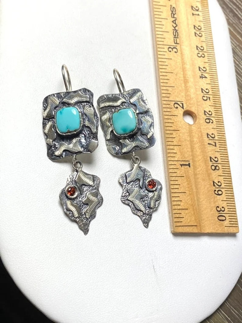 Romantic Silver Earring for Special Moments