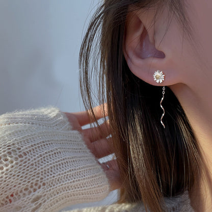 Classic Earring with Timeless Appeal