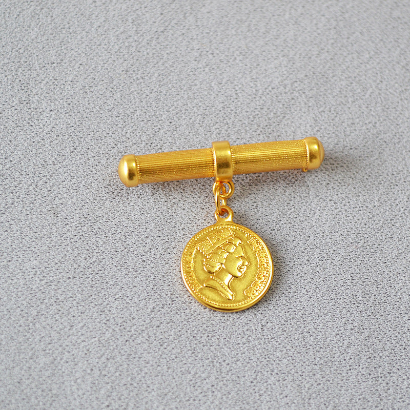 Classic Gold Ring with Timeless Appeal