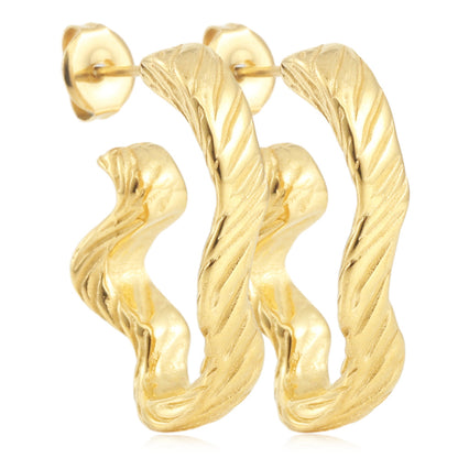 Beautiful Gold Earring with Unique Style