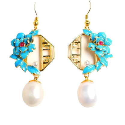 Elegant Silver Earring for Every Occasion