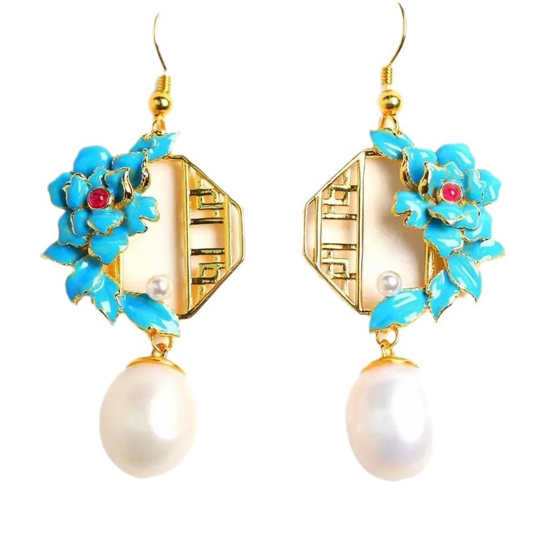 Elegant Silver Earring for Every Occasion