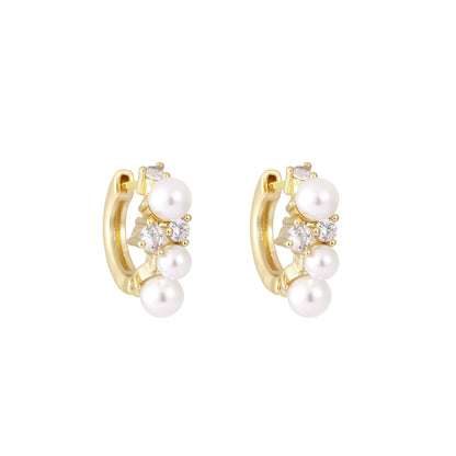 Stunning Pearl Earring for Daily Wear